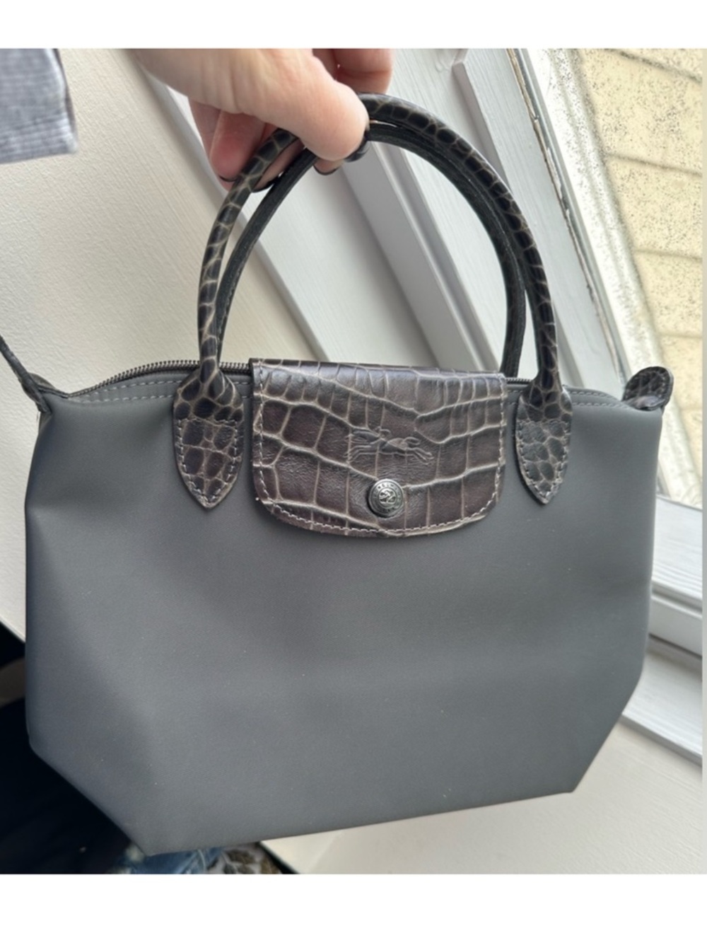 Longchamp small grey handbag with croc-embossed leather - Picture 2 of 11